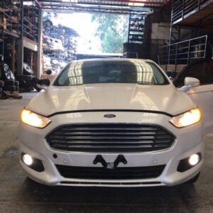 PÁRA-CHOQUE DIANTEIRO E CHICOTE FUSION 2013