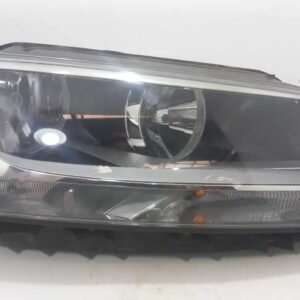 Par Farol do Jetta 2016