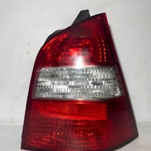 Lanterna Livina 2013 lado direito